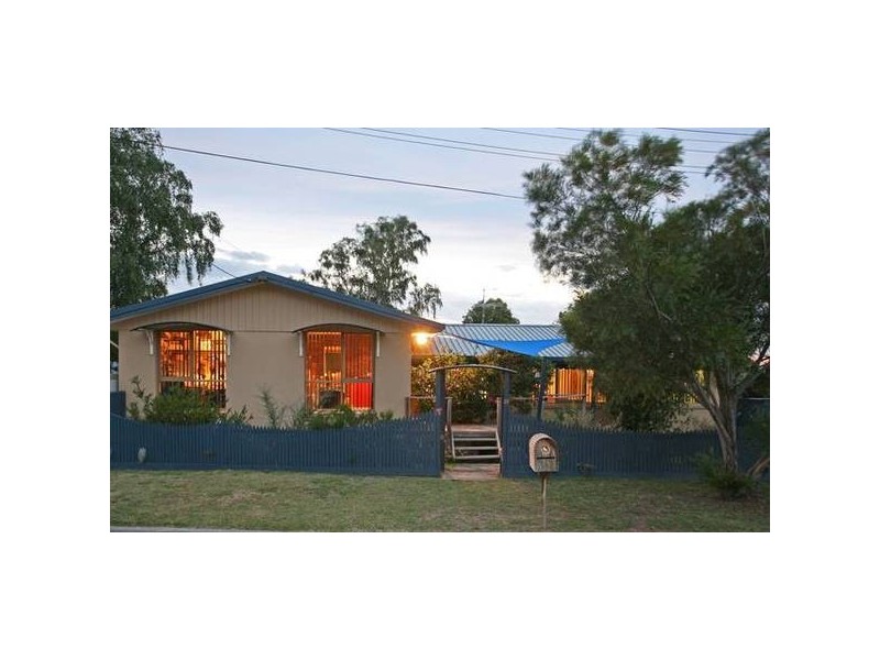 18 Ahern Road, Pakenham VIC 3810