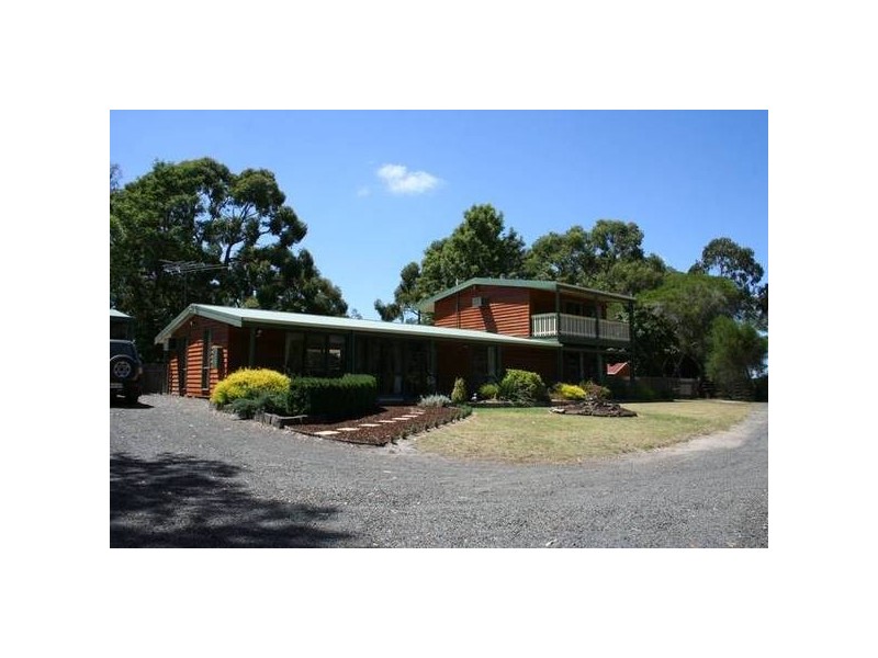 6 Mirrabooka Road, Maryknoll VIC 3812