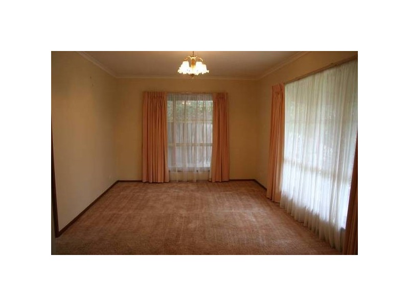 19 Atkins Road, Pakenham VIC 3810