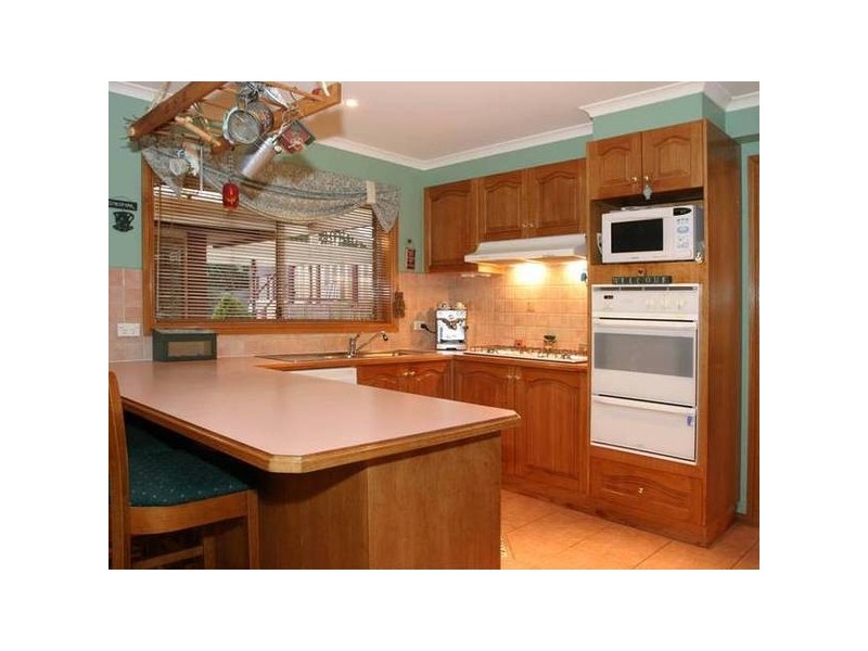 1 Rachael Court, Pakenham VIC 3810