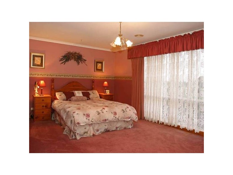 1 Rachael Court, Pakenham VIC 3810