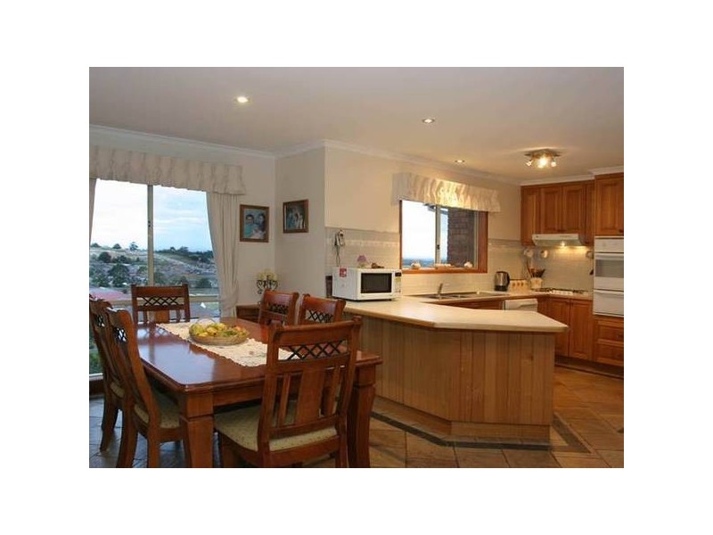 7 Breyleigh Drive, Pakenham VIC 3810
