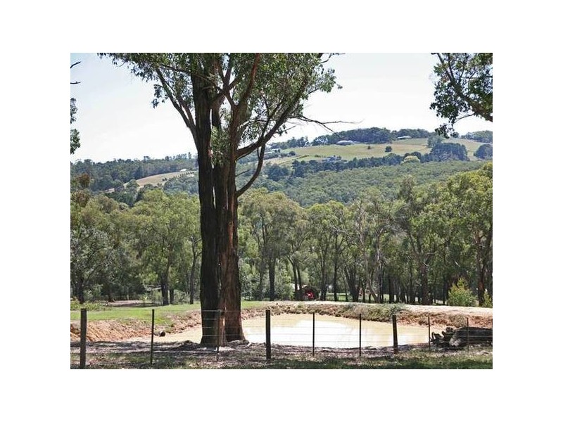 610 PAKENHAM ROAD, Pakenham Upper VIC 3810