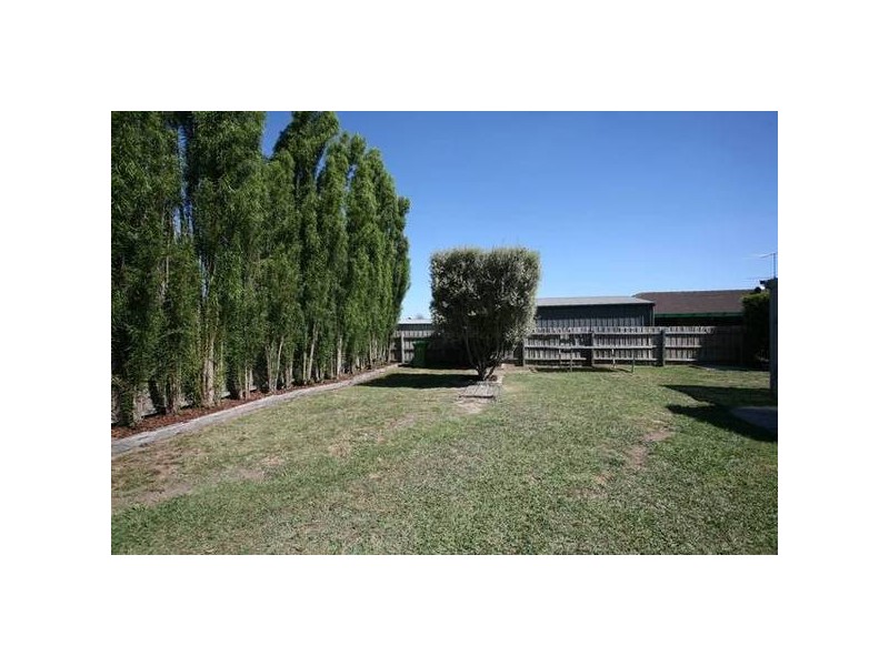 12 Pommel Street, Pakenham VIC 3810