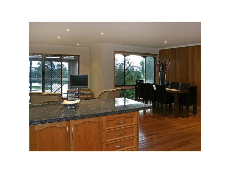235 Thewlis Road, Pakenham VIC 3810