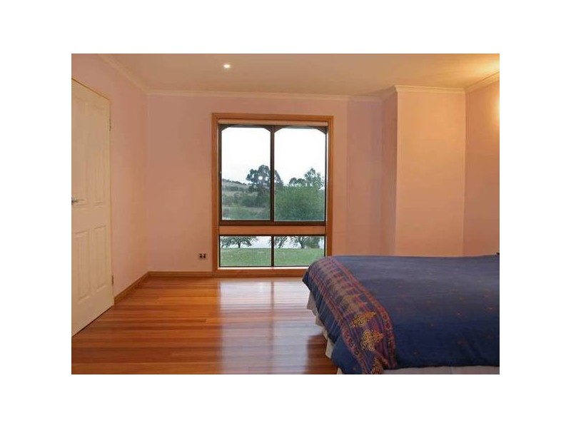 235 Thewlis Road, Pakenham VIC 3810