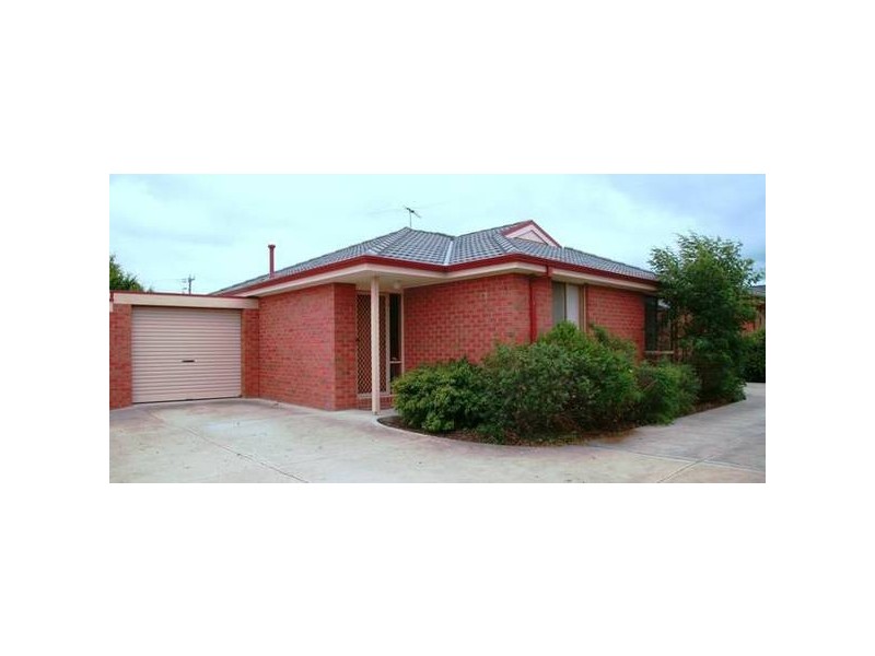 6/63 Pommel Street, Pakenham VIC 3810