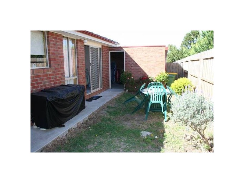 6/63 Pommel Street, Pakenham VIC 3810