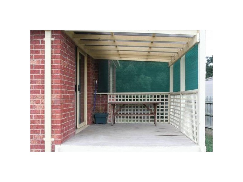 49 Meeking Drive, Pakenham VIC 3810