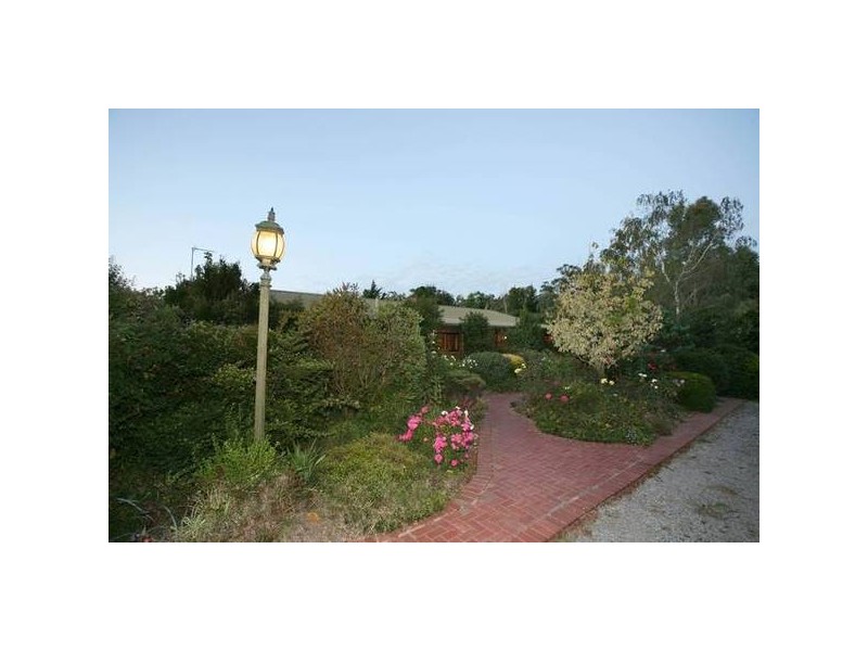 425 Bessie Creek Road, Nar Nar Goon North VIC 3812