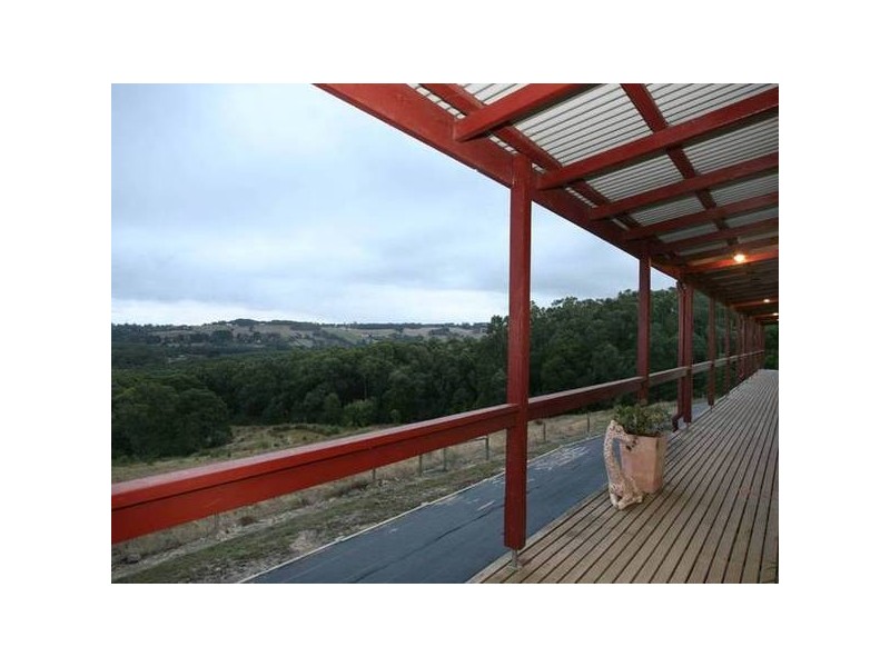 265 Gordon Road, Pakenham Upper VIC 3810