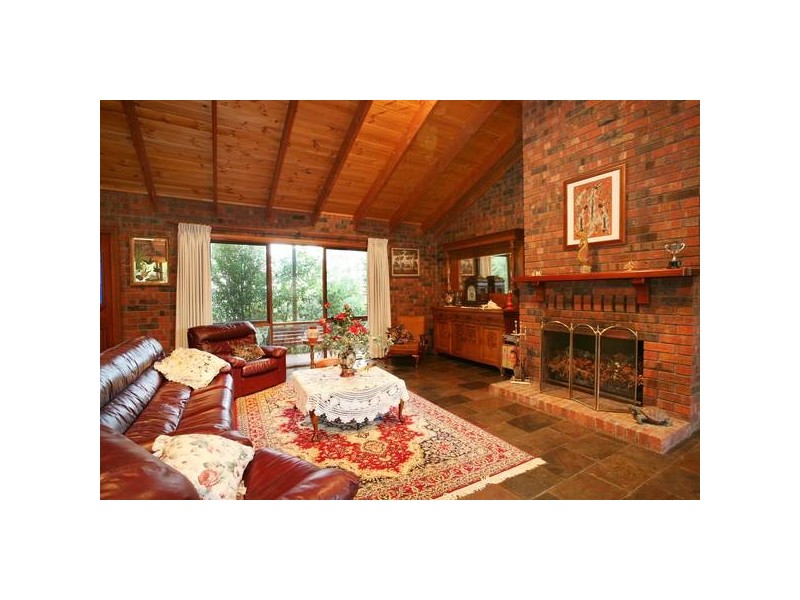 425 Bessie Creek Road, Nar Nar Goon North VIC 3812