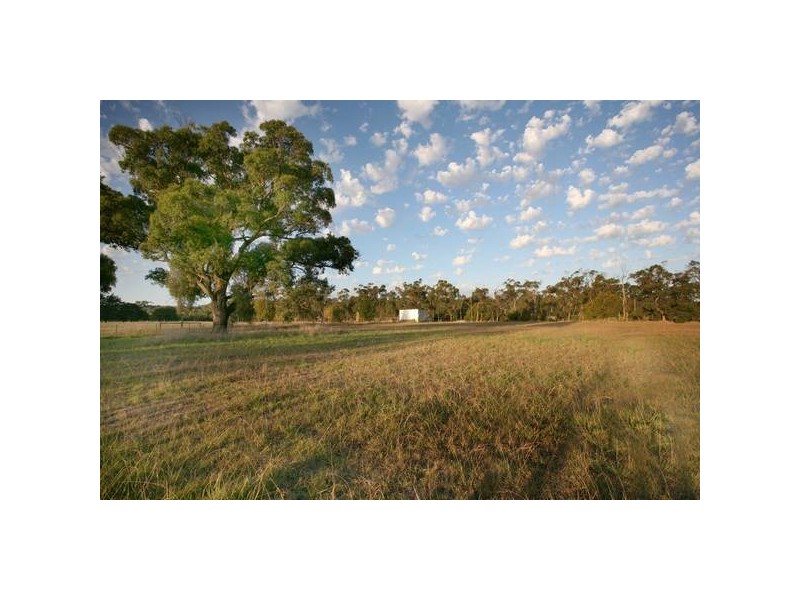 425 Bessie Creek Road, Nar Nar Goon North VIC 3812