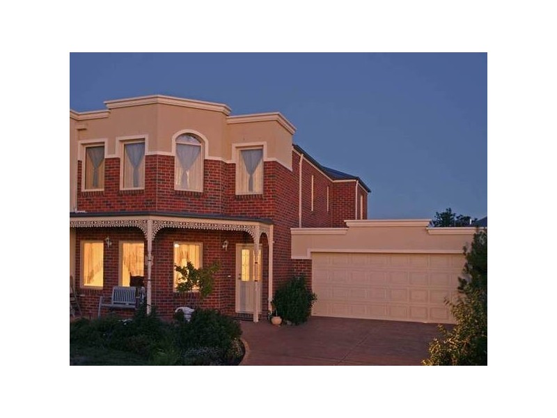 1/48 Malouf Court, Pakenham VIC 3810