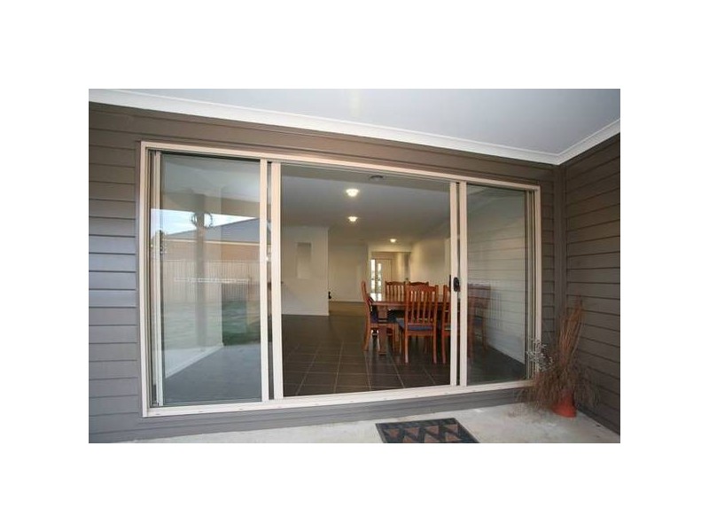 4 Mikasa Place, Pakenham VIC 3810