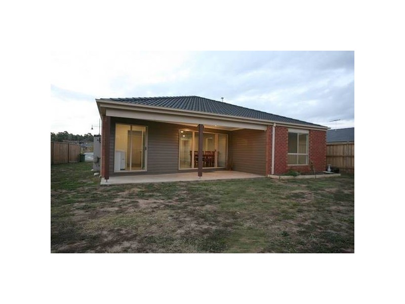 4 Mikasa Place, Pakenham VIC 3810