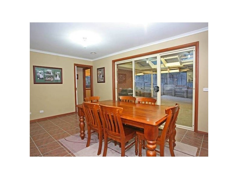 22 Breyleigh Drive, Pakenham VIC 3810