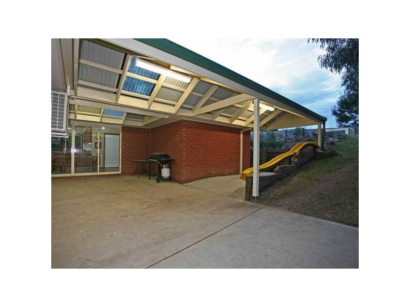22 Breyleigh Drive, Pakenham VIC 3810