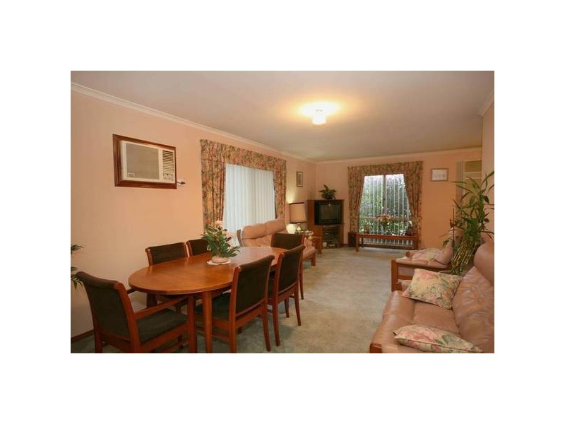 4 Stella Place, Pakenham VIC 3810