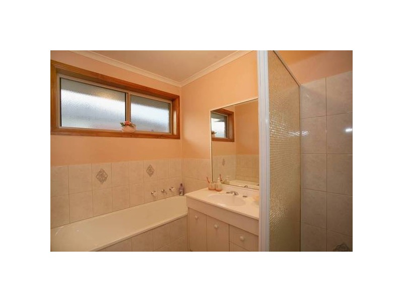 4 Stella Place, Pakenham VIC 3810