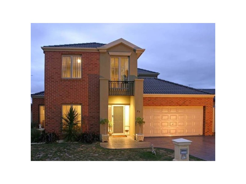 27 Arbour Rise, Pakenham VIC 3810