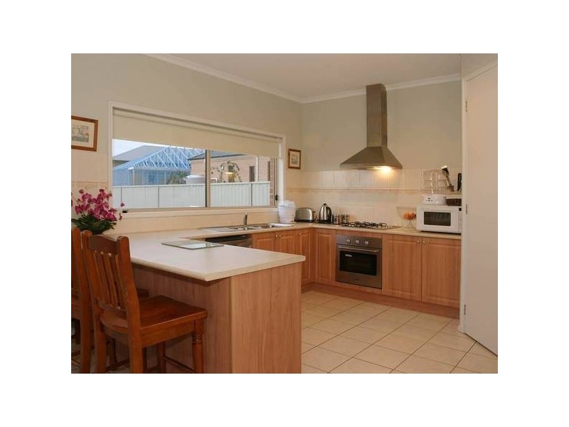 27 Arbour Rise, Pakenham VIC 3810