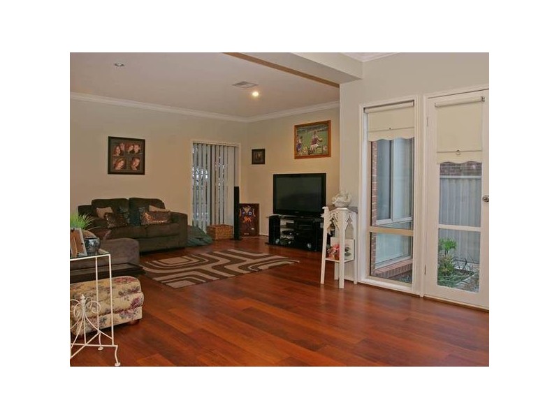 27 Arbour Rise, Pakenham VIC 3810