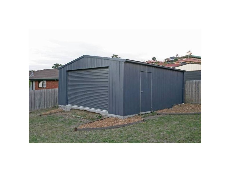 9 Shetland Court, Pakenham VIC 3810