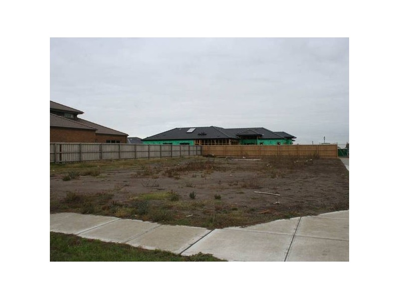 548 Mackellar Street, Pakenham VIC 3810