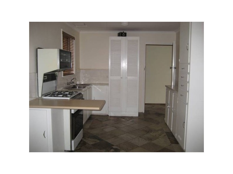 19 Deveney Street, Pakenham VIC 3810