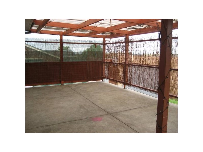 19 Deveney Street, Pakenham VIC 3810