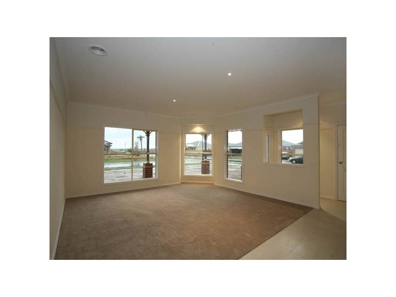 23 Mackellar Street, Pakenham VIC 3810