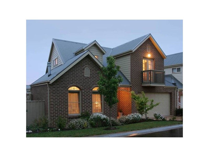 1/34 Malouf Court, Pakenham VIC 3810