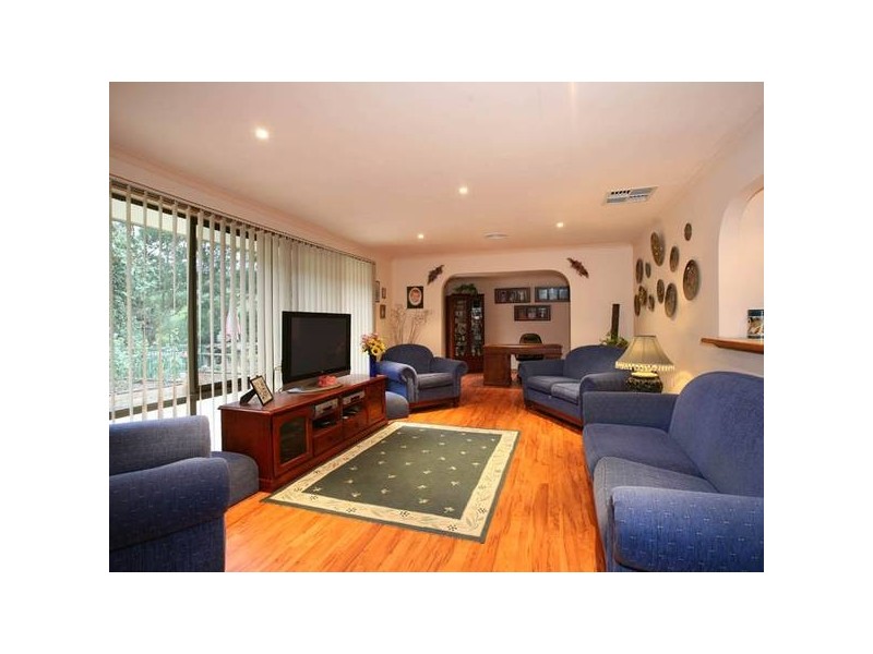 16 Baranbali Road, Maryknoll VIC 3812