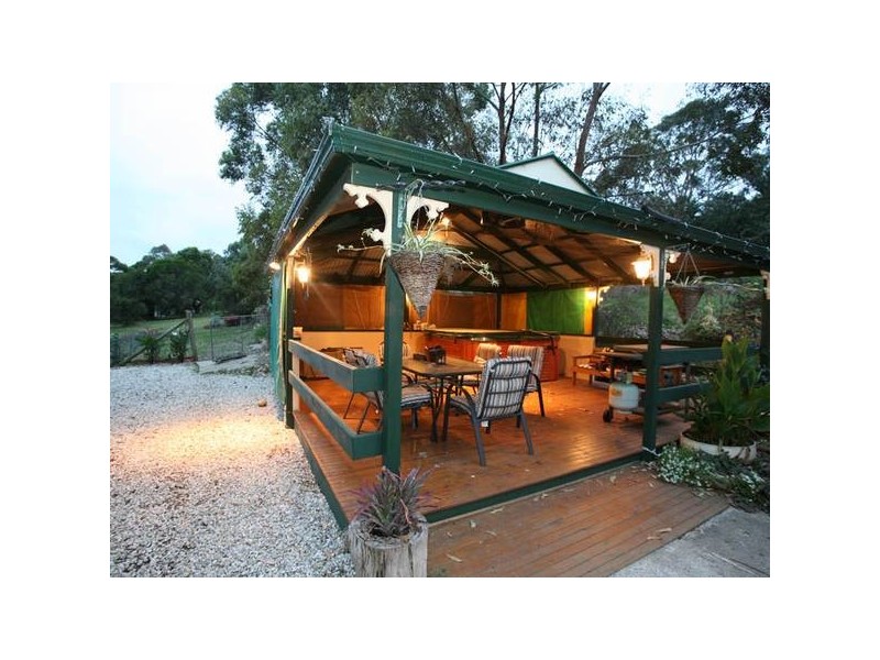 16 Baranbali Road, Maryknoll VIC 3812