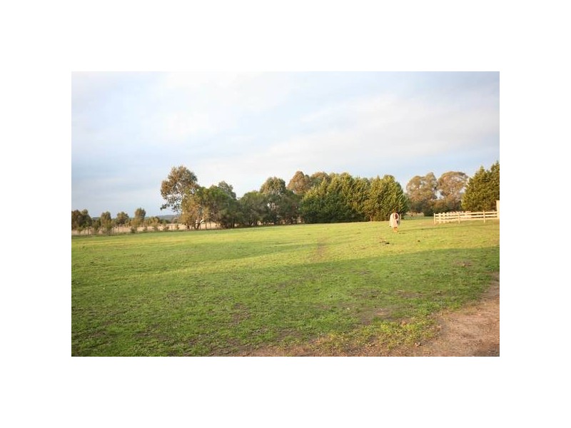 35 Corcoran Road, Bunyip VIC 3815