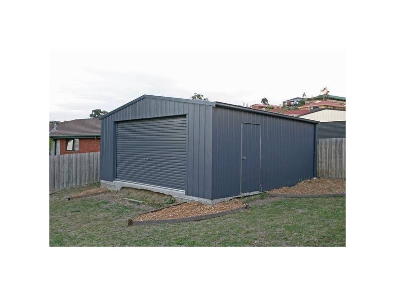 9 Shetland Court, Pakenham VIC 3810