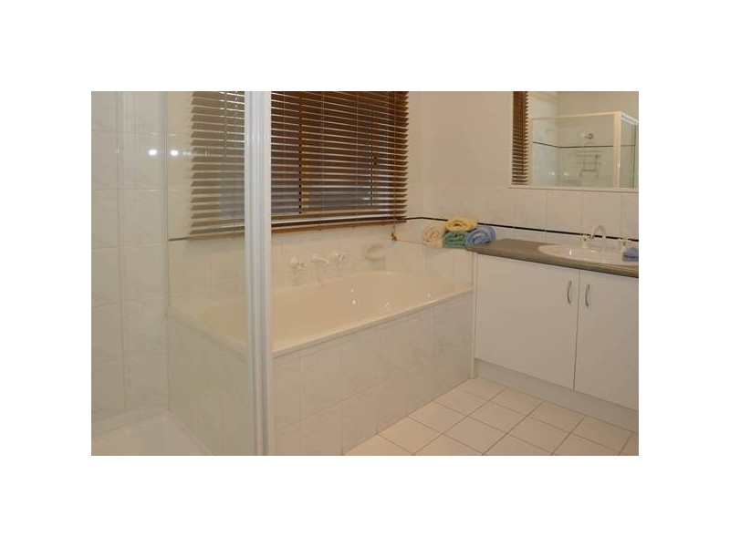 9 Shetland Court, Pakenham VIC 3810