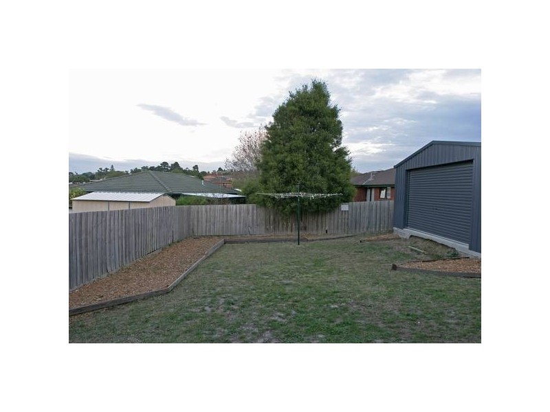 9 Shetland Court, Pakenham VIC 3810