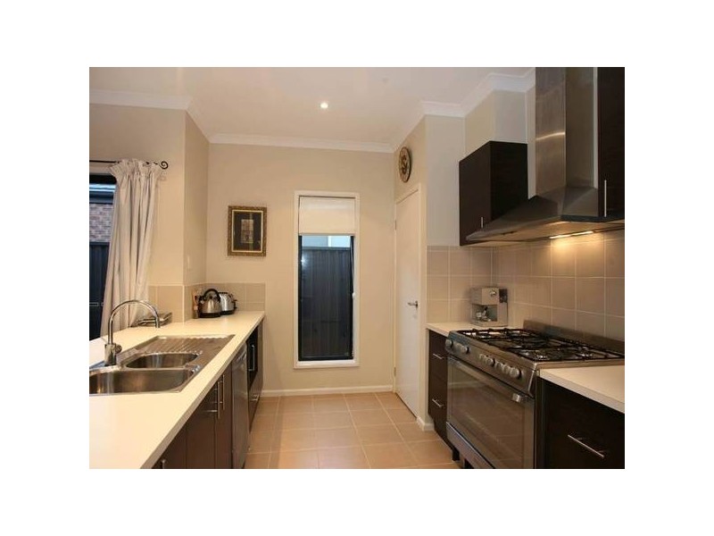 44 Britton Drive, Pakenham VIC 3810