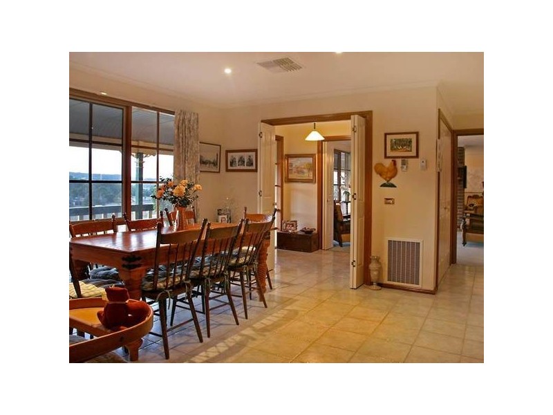 1 Fleming Terrace, Pakenham VIC 3810