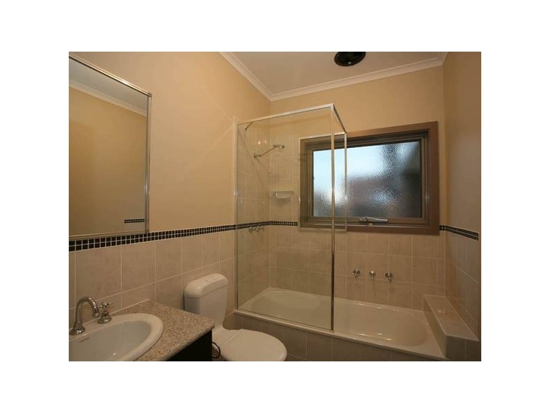 6/1 Henry Street, Pakenham VIC 3810