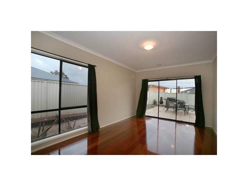 5 BEN CAIRN MEWS, Pakenham VIC 3810