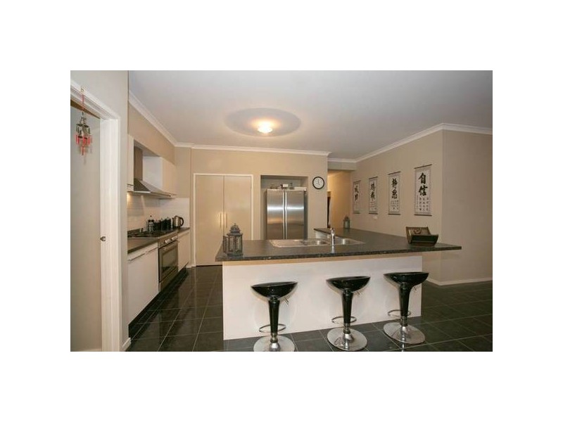 5 BEN CAIRN MEWS, Pakenham VIC 3810