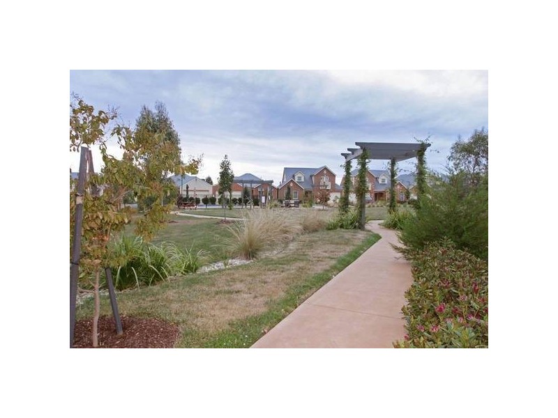 1/48 Malouf Court, Pakenham VIC 3810