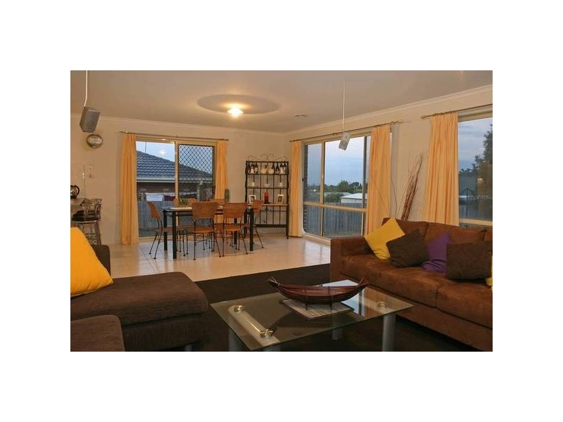 9 Shetland Court, Pakenham VIC 3810