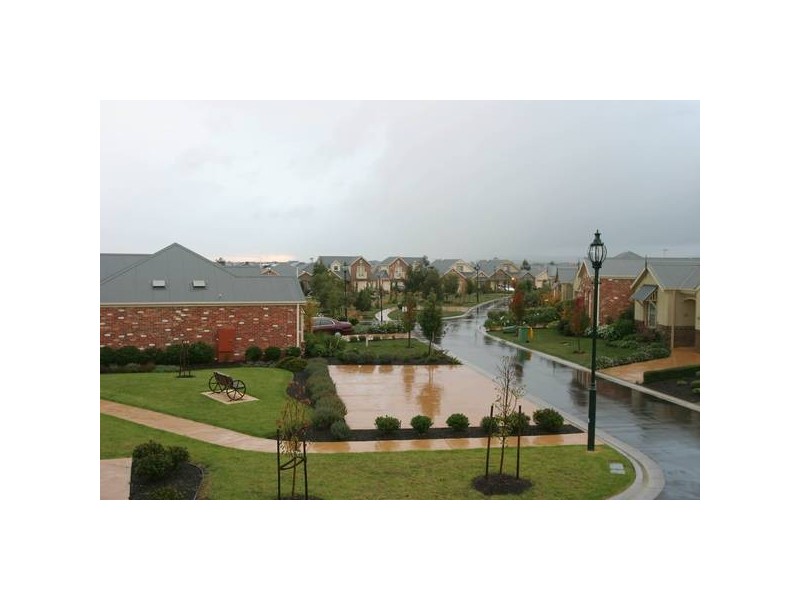 1/47 Malouf Court, Pakenham VIC 3810