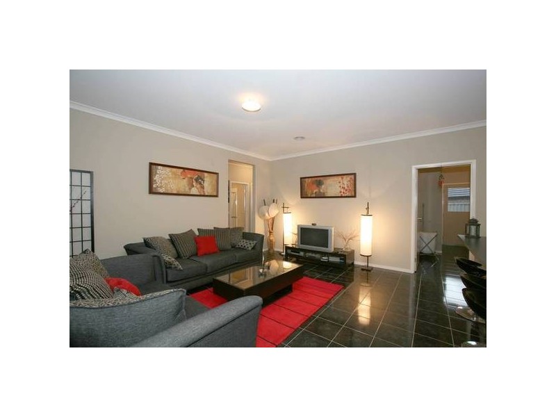 5 Ben Cairn Mews, Pakenham VIC 3810