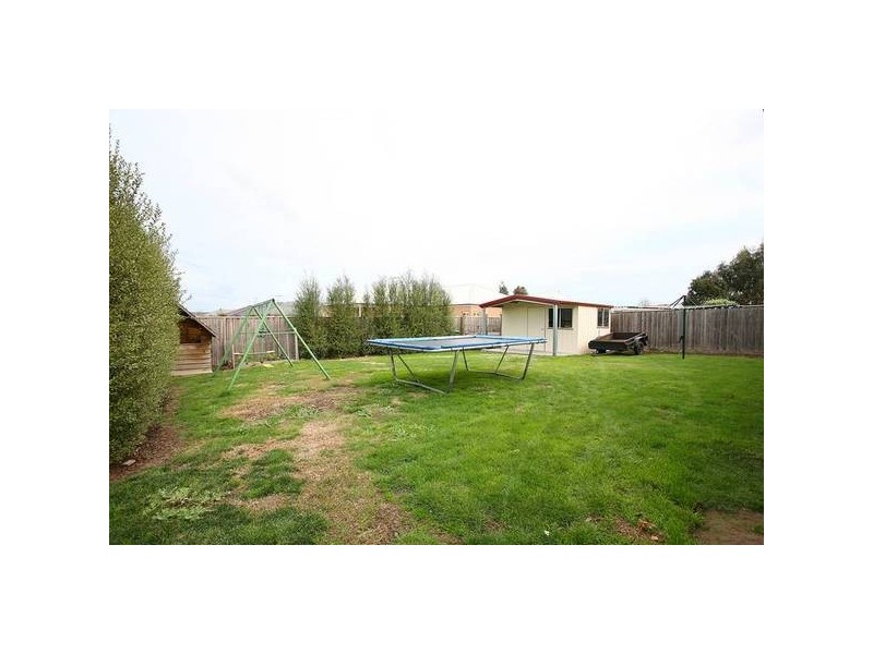 5 Overland Rise, Pakenham VIC 3810