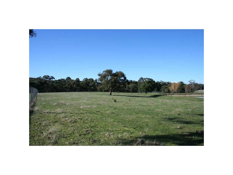 426 Tynong North Road, Tynong North VIC 3813